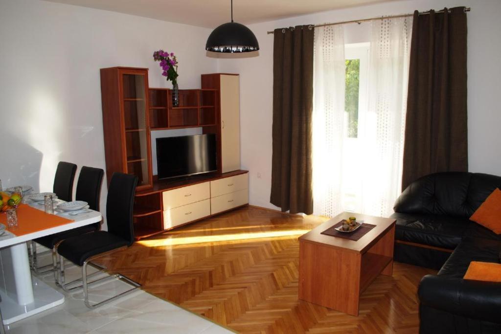 Yakov Free Public Parking And Balcony Apartment Zadar Bagian luar foto